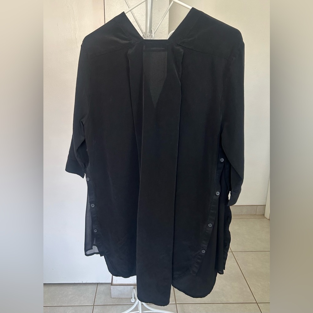 AllSaints tunic dress featuring a v-neckline - Picture 2 of 8